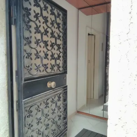 Sestiere Dorsoduro Venezia, A Due Passi Dal Ponte Dei Pugni Apartment